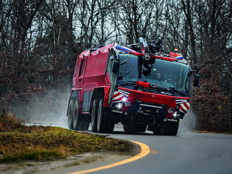 Rosenbauer Aircraft Rescue & Fire Fighting (ARFF) Vehicle Panther 8x8(2)